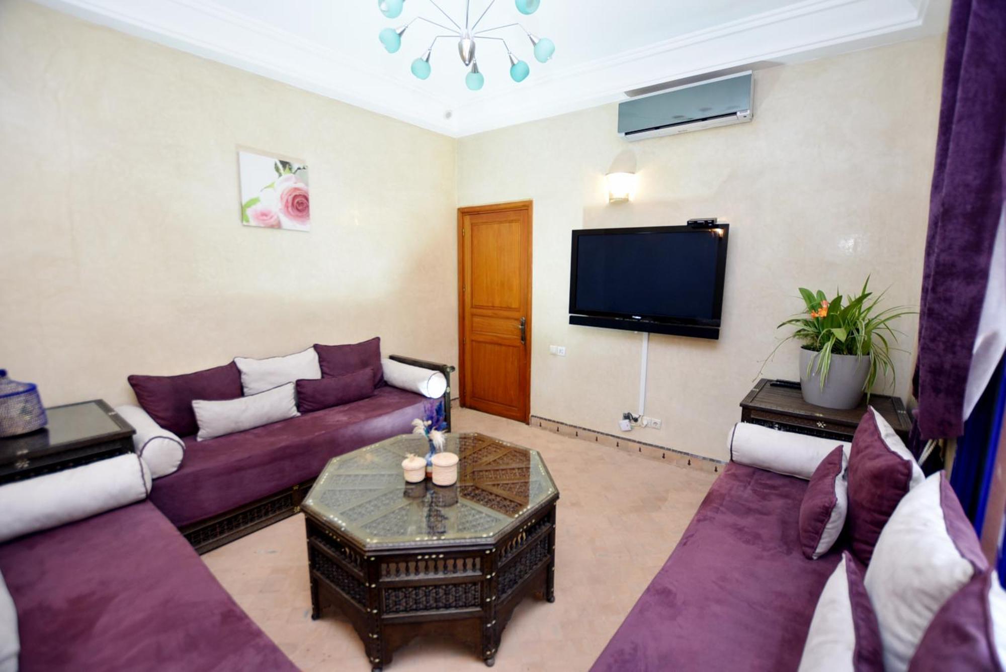 Narjis Villa *